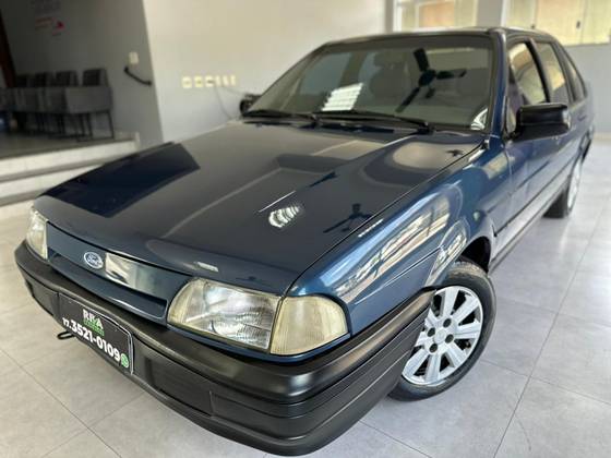 FORD VERSAILLES 1.8 GL 8V ÁLCOOL 4P MANUAL FORD VERSAILLES 1.8 GL 8V ÁLCOOL 4P MANUAL